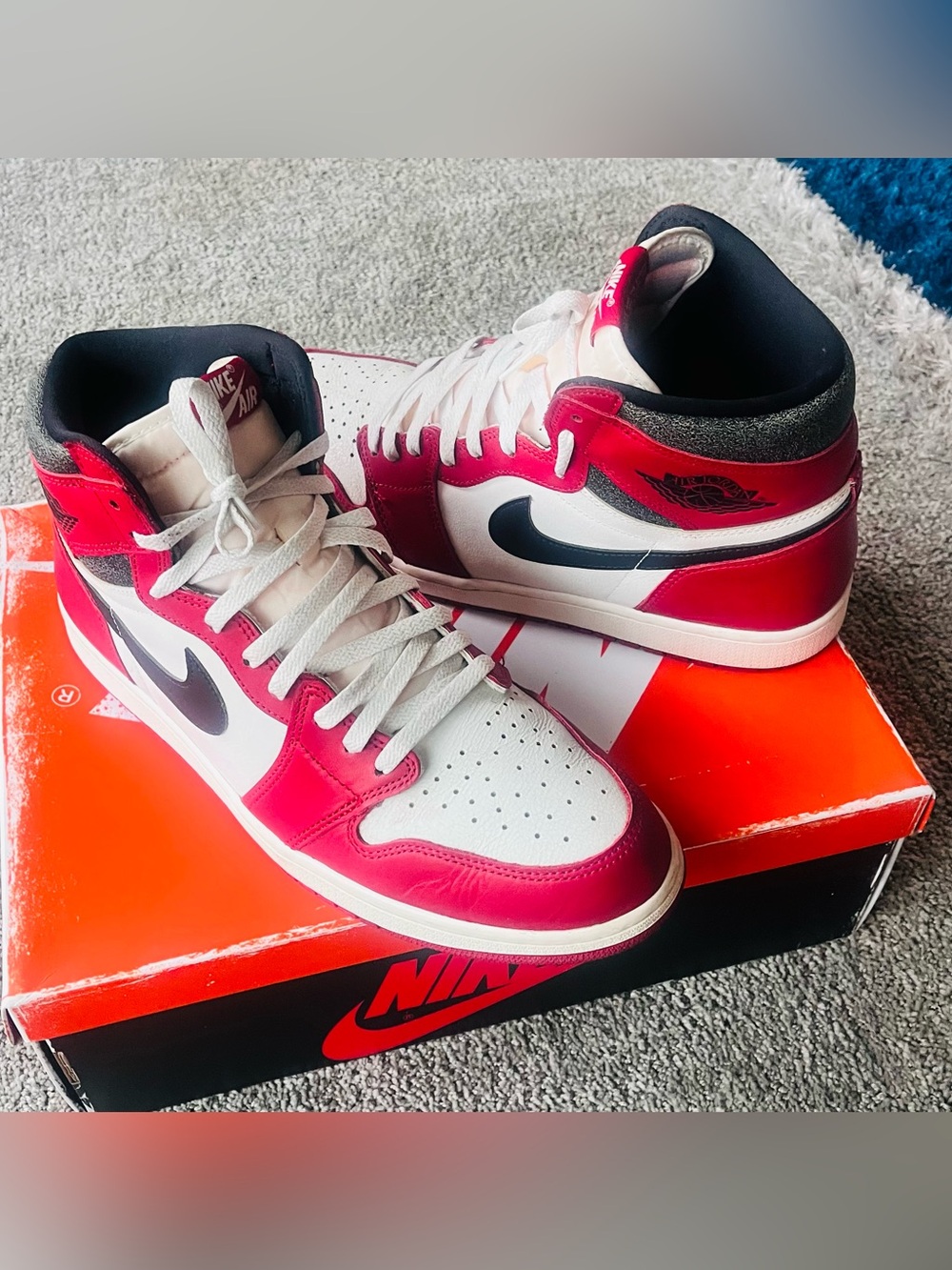 ✨Jordan 1 Retro High OG
‘Chicago Lost and Found’, Men’s Size 14✨
